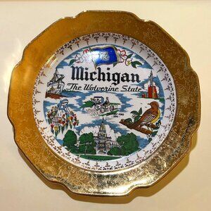Michigan The Wolverine Sate Ceramic Decorative Collectible Souvenir Plate 9 in.
